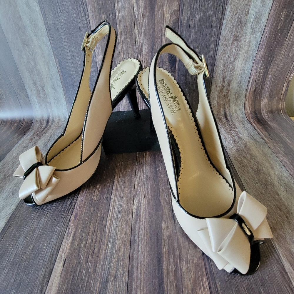 Vintage Coach and Four slingback heels